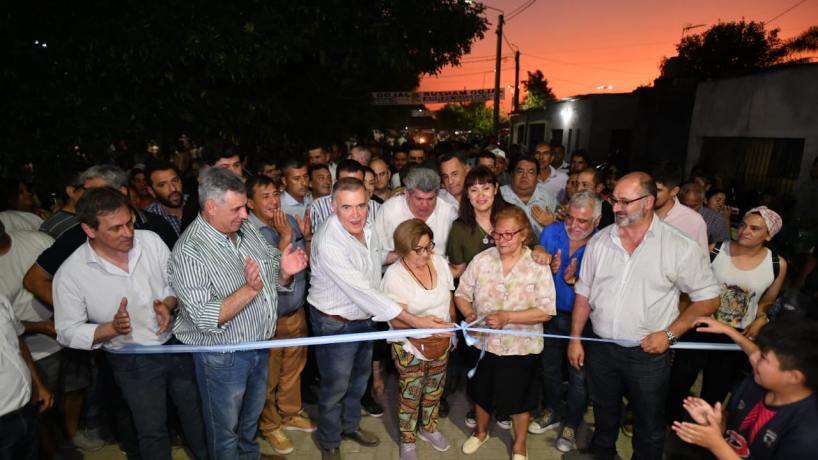 El Gobernador inauguró mejoras integrales en el barrio Mataderos