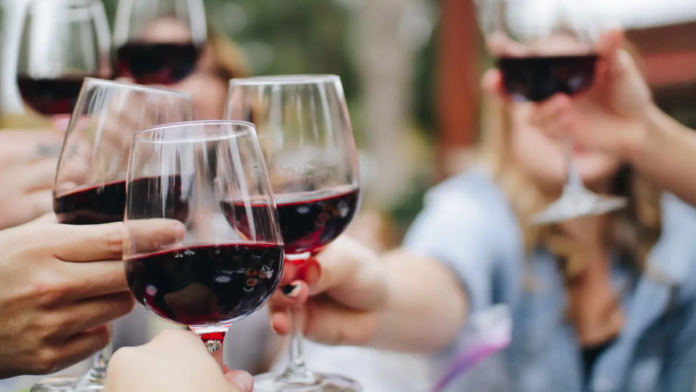 El consumo per cápita de vino en Argentina está su El consumo per cápita de vino en Argentina está su nivel más bajo