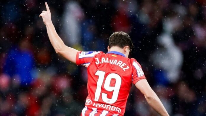 Alejó los fantasmas de los penales: doblete de Julián Álvarez Publicidad principal