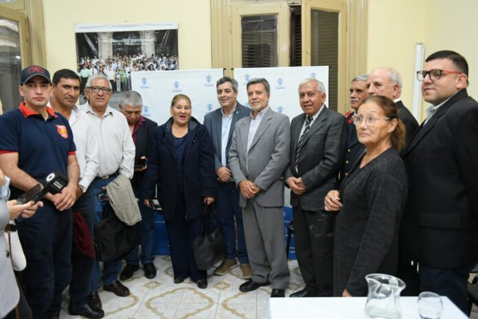 Entregan nuevas personerías jurídicas a organizaciones civiles de Tucumán Entregan nuevas personerías jurídicas a organizaciones civiles de Tucumán