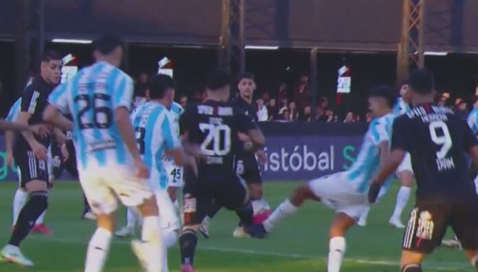 “Sabíamos lo que implica Merlos en esta cancha”, la frase Publicidad principal