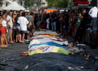hallaron más de 60 cadáveres en las favelas y la cifra oficial de muertos se elevó a 132