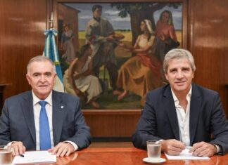 Jaldo recibió de Nación la copia de la adjudicación del Acueducto de Vipos