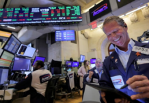 Suben acciones y bonos y el riesgo país se acerca a los 450 puntos