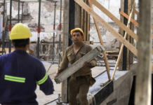 se van perdiendo 241.000 empleos formales privados