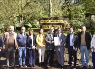 La Legislatura hizo entrega de la ley que declara Monumento Natural al tapir