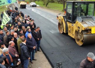 Jaldo supervisó el avance de la segunda etapa de la Ruta Provincial 323