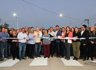 Jaldo inauguró pavimento y alumbrado público en Monteagudo